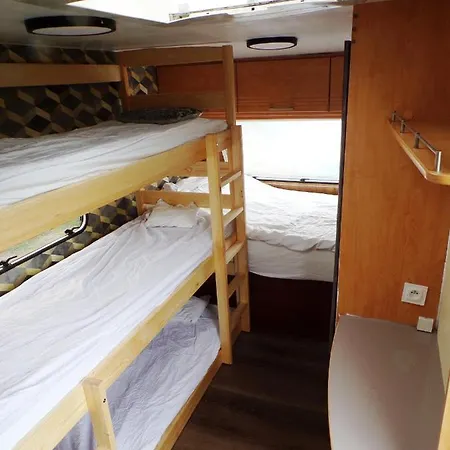 Surf Wioska W Centrum Jastarni Ястарня