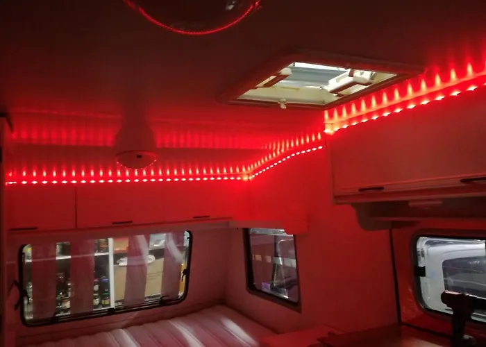 אתר קמפינג Surf Wioska W Centrum Jastarni יאסטארניה