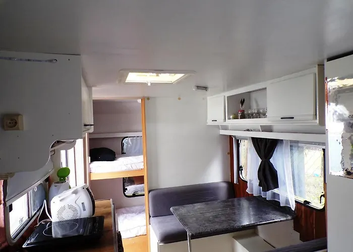 Surf Wioska W Centrum Jastarni יאסטארניה