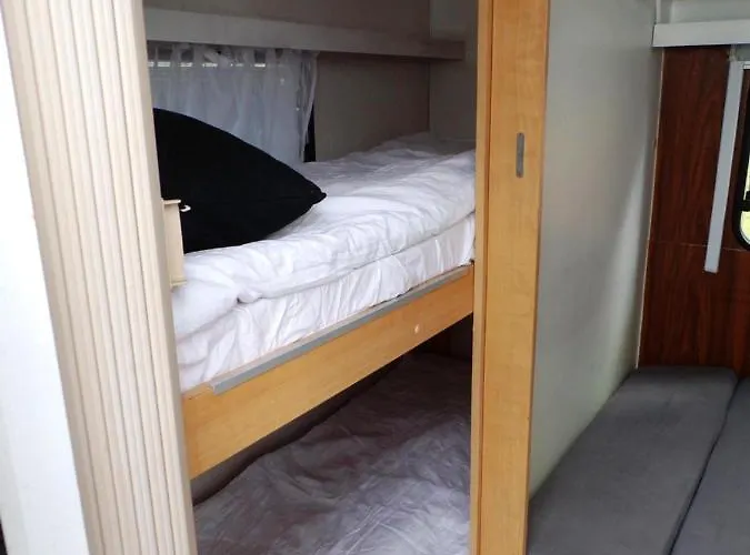 Surf Wioska W Centrum Jastarni * יאסטארניה