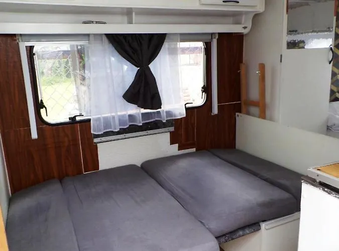 Surf Wioska W Centrum Jastarni * יאסטארניה