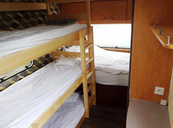 Surf Wioska W Centrum Jastarni יאסטארניה