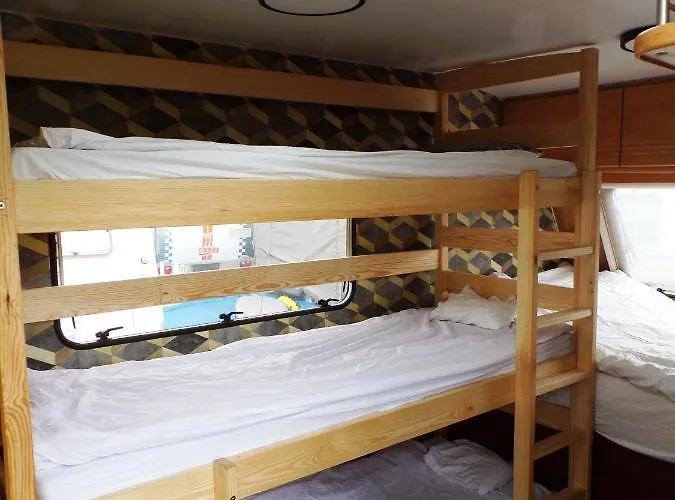 אתר קמפינג Surf Wioska W Centrum Jastarni