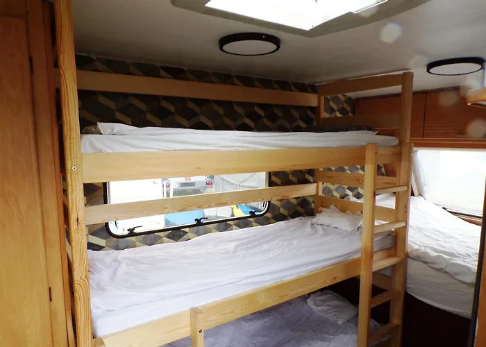 Surf Wioska W Centrum Jastarni אתר קמפינג